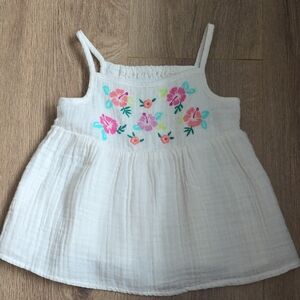 Adorable White Tank Top with Floral Embroidery